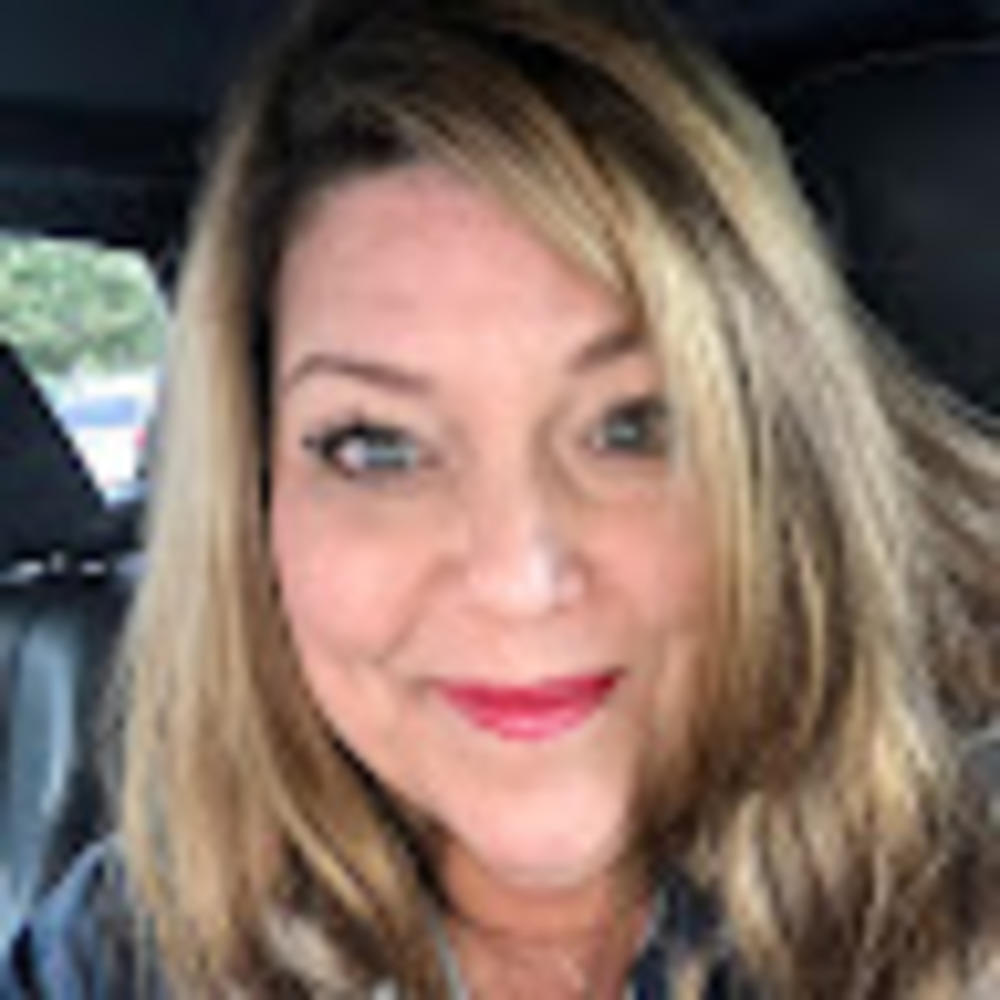 Meet your Posher, Lynda